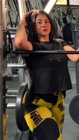 الكعب عالي للمره التانيه😉