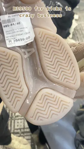 The store is very cool 😮‍💨🔥 #soundviral #fyp #tik #tiktok #fashion #tiktoksouthafrica #balanciaga #outfitideas #outfitideas #follow #views 