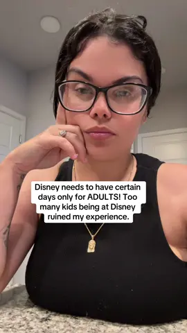 #disney #disneyland #disneyworld #disneyparks #foryou #amusementpark #mickeymouse #goofy #minniemouse #karen #karensgonewild #karensoftiktok #satire #issajoke #alljokes #calmdown #karen 