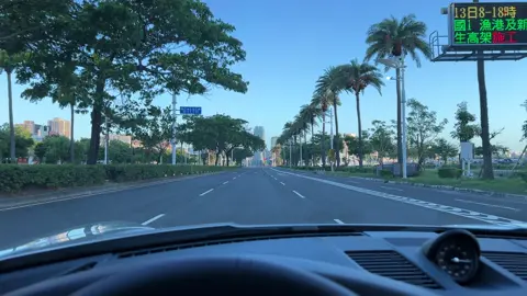 Early morning drive at 5:45am Kaohsiung city Taiwan. #kaohsiung_taiwan #porsche #porsche992 #992 #