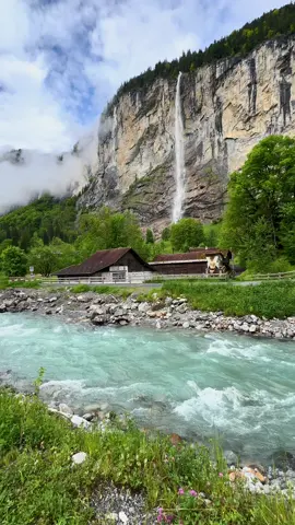 10 seconds of Lauterbrunnen #switzerlandnature #myswitzerland #travelvlog 