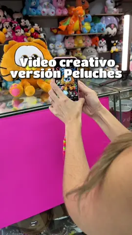 💡Idea fácil y sencilla de Reels para tus productos. Y obvio si son de la @lapelucheria_oficial se van a ver más lindos😍🧸 #ideareels #peluches