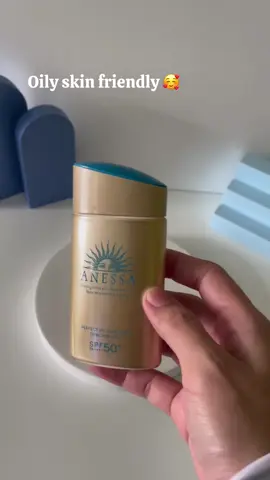 Anessa Perfect UV Sunscreen Skin Care Milk SPF 50+ PA++++ ##anessa##sunscreen##anessasunscreen##oilyskin##glowingskin