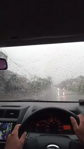 #storywa #story #magelang24jam #magelang #nyupir #hujan #jalan #mentahanvideo 