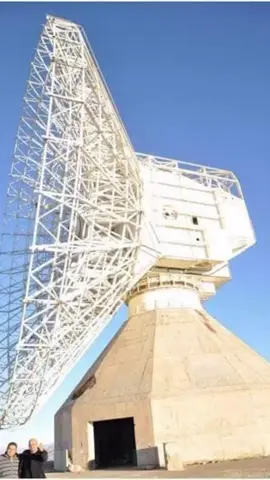 من #مشاريع #السبعينات #المرصد_الفلكي_العراقي فوق #جبل_كورك كورك اثار الدمار والضربات الجوية داخل مرصد كورك الفلكي المهمل بصور جديدة من داخله تميز المرصد بموقعه اعلى جبل كورك في اربيل) لتفوقه على كل الأماكن الأخرى في الشرق الأوسط بسبب حصوله على 252 #ليلة_صافية في السنة خالية من الغبار والتلوث وكل ما يعرقل مشاهدة النجوم بالإضافة إلى ارتفاع الجبل عن مستوى سطح البحر حوالي 2127 مترا و 1500 متر عما يحيط به تعرض للضربات الجوية والغارات وخرج عن الخدمة قبل بداية تشغيله  بقيت العدسات مخزنه في جامعة بغداد إلى أن تلفت ولم تستخدم شاركت في بنائه شركات اجنبية من ألمانيا وانسحبت بعد قصفه !💔 #المرصد_الفلكي_العراقي #جبل_كورك #العراق 