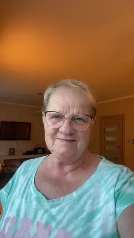 Wiem nie mam talentu plastycznego… #yoga #challenge #yogachellenge #grandma #poland 