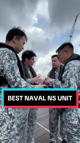 Who’s our Best Naval NS Unit this year? Our 3rd Flotilla Support Group 1, that’s who! 👏 Thank you to our NSmen for maintaining your operational readiness during the in-camp trainings while you continue to fulfil your professional workplace commitments! 💪 BZ to our 3rd Flotilla Support Group 1  - #ForwardInUnity! #Navy #SingaporeNavy #award #people #excellence #best #ns #nationalservice #military #miltok 