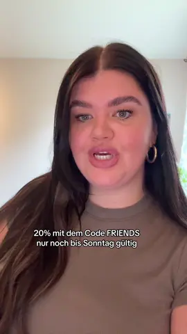 Wer moechte gerne wissen welche neue aktion es geben wird? 🫶🏼 #plussizegermany #fashionfürdicke @bel.ieve.de 