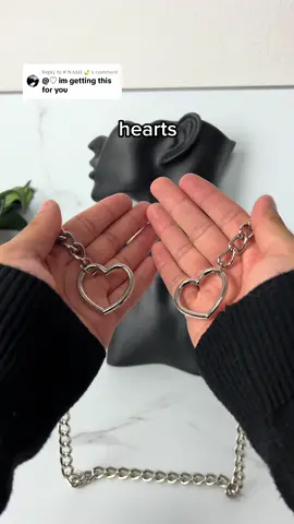 Replying to @# 𝐍𝐀𝐒𝐇 🍃 🫢 #couplegoals #necklace #alt 