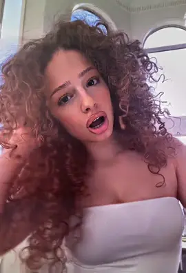 I love editing them 💖 #foryoupage #demitrakalogeras #sundaykalogeras #elianakalogeras #kaligerasisters #viral #edit #blowthisup #curlyhair #curlygirl #aftereffects #newtrend? #ae #✨ #fypシ゚viral 