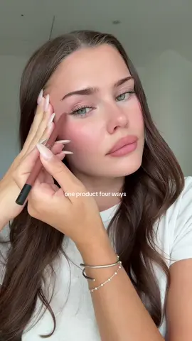 using the @Huda Beauty lip contour in warm brown 