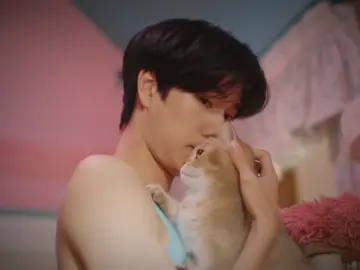 punya gua ini ga boleh sama ya #phuwintang 