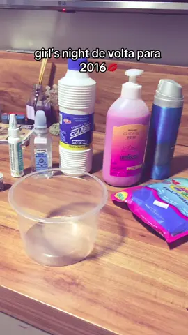 esse é o sinal para vc e suas amigas fazerem slime juntas #slime #2016 #tumblr #foryou #fy #2016vibes #girlsnight #sleepover 