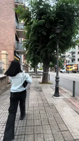 Fast walking girl, yes I am 🙋🏻‍♀️ #fastwalker #fastwalking #relatablecontent #pov #inahurry #walking #walkingdownthestreet  