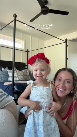 She looks like a princess ofc 