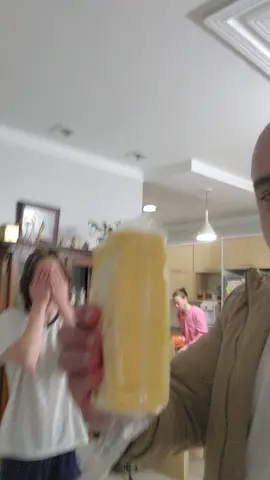 @Bea peixer💗🏐amo vôlei🏐💗 @Bia @xuvanilda @BrunaBrunhild 