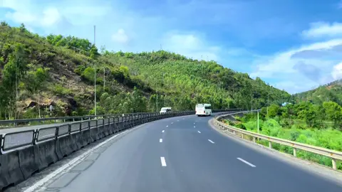 Thanh xuân là những ngày rong ruổi trên khắp các nẻo đường🥰🥰#xuhuong #fyp #canhdep #cungduongdep #đèonại #phượt #taixetiktok #canhdepvietnam 