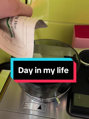 Day in my life as a podiatrist working in singapore! Let me know if you have ever been to singapore and what you think of it! #fypsg #Lifestyle #dayinmylife #podiatrist #health #footpain #ingrowntoenail 
