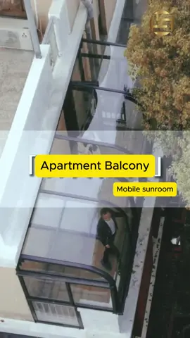 If your #apartment has a #balcony , this small mobile #sunroom is the best choice for enclosing the balcony, which can block wind and rain and provide ventilation.#sunroom_ceramics #sunroommakeover #sunroomband #sunroomdecor #sunshinehouse 