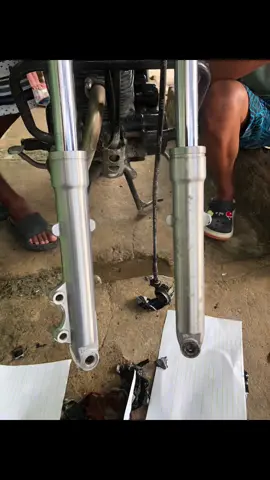 Forrado se barras en negro lija 🤌🏻✨ #moto #forrado 