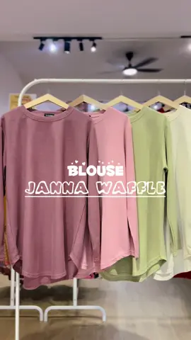 Waffle shirt kesukaan ramai now dah restock😍 Cepatt tekan beg kuning sekarang!!  #waffleblouse #waffleshirt #blousewaffle #blousewanita #blousecantik #waffleironless #blouseironless 