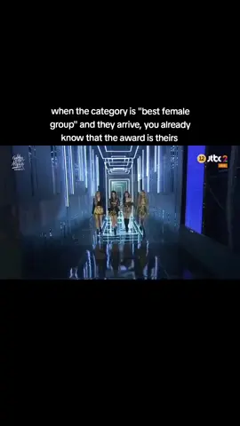 powerful walk  #jedukiss #blackpink #blink #blackpinkbestgg #blackpinkbiggestgg #girlgroup #award #impact 