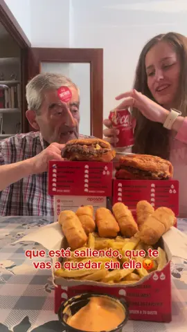 Probando con el yayo las mejores Smash Burgers de delivery en Madrid. 🍔DISTRITO BURGER hace unas hamburguesas RIQUÍSIMAS, las cuales tenéis que probar sí o sí.  @Distrito Burger  #probandohamburguesas #mejoreshamburguesasdedeliveryenmadrid #mejorhamburguesaespaña #mejorhamburguesamadrid #mejorhamburgueseriaespaña #mejorhamburgueseriamadrid #yayo #probandocomidaconmiyayo #foodblogger #mukbang #foodbloggerespaña #comida #comidarapida #food #smashburger #distrito #comidamadrid #smasburgermadrid #distritoburger #distritoburgermadrid #distritomadrid #CapCut