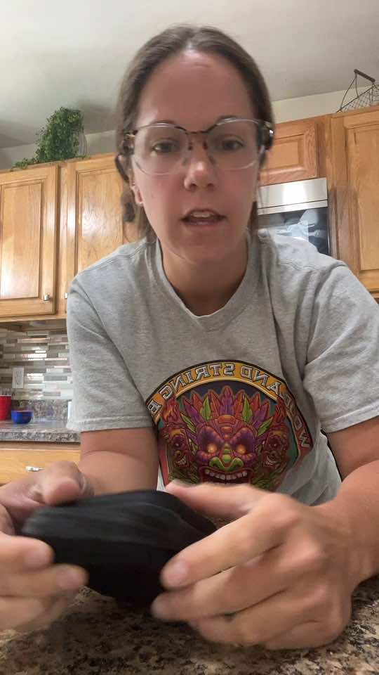 do strength workouts make anyone else feel high when they aren’t? #t1diabetes #glucosecheck #bloodsugarcheck #t1dmom #t1dlookslikeme #strengthworkout 