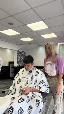 Your sign to get your girlfriends initials for your next trim 🫶🏼😏 🦍 styled using @Slick Gorilla powder  #barber 