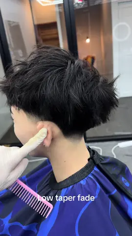 Low taper fade textured fringe #fyp #barberbangkok #fijiicuts #bangkokbarber #taperfadehaircut #taperfadesbangkok #bangkokfades #fadesbangkok #thailand🇹🇭 #texturedhair #hairstyle2024 #menshaircut #texturedfringe #hairtok 