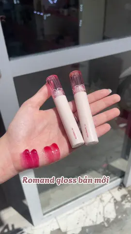 Chất son Romand gloss căng bóng môi ai cũng iu❤️