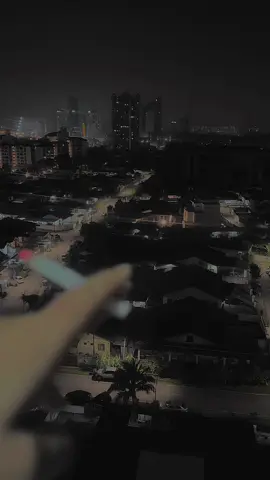 我得走了 。以后记得多多保重。可惜承诺没能兑现 😊