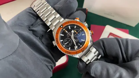 *NEW ARRIVAL - PRE-RELEASE* Omega Seamaster Planet Ocean Chronograph 45.5mm ref. 232.30.46.51.01.002 April 2015 full set *£5250* ʟᴜxᴜʀʏ ᴡᴀᴛᴄʜ ʙᴏᴜᴛɪqᴜᴇ 🏠 ꜱʜᴏᴡʀᴏᴏᴍ ɪɴ ꜱᴀʟɪꜱʙᴜʀʏ, ᴡɪʟᴛꜱ ⏱ ʙʏ ᴀᴘᴘᴏɪɴᴛᴍᴇɴᴛ ᴏɴʟʏ ☎️ 0333 3399339 📲 07849 776906 📲 07703 694972 📧 ɪɴꜰᴏ@ʙʀᴀᴍʟʏꜱ.ᴄᴏᴍ © ᴀʟʟ ᴄᴏɴᴛᴇɴᴛ ᴏᴡɴᴇᴅ ʙʏ ʙʀᴀᴍʟʏꜱ #watch #watchfam #watches #watchaddict #watchcollector #watchguru #watchmania #watchlover #watchnerd #watchgeek #watchoftheday #watchesofinstagram #bramlys #salisbury #rolex #omega #jamesbond #fyp #planetocean #chronograph #omegabond #omegaplanetocean #seamaster 