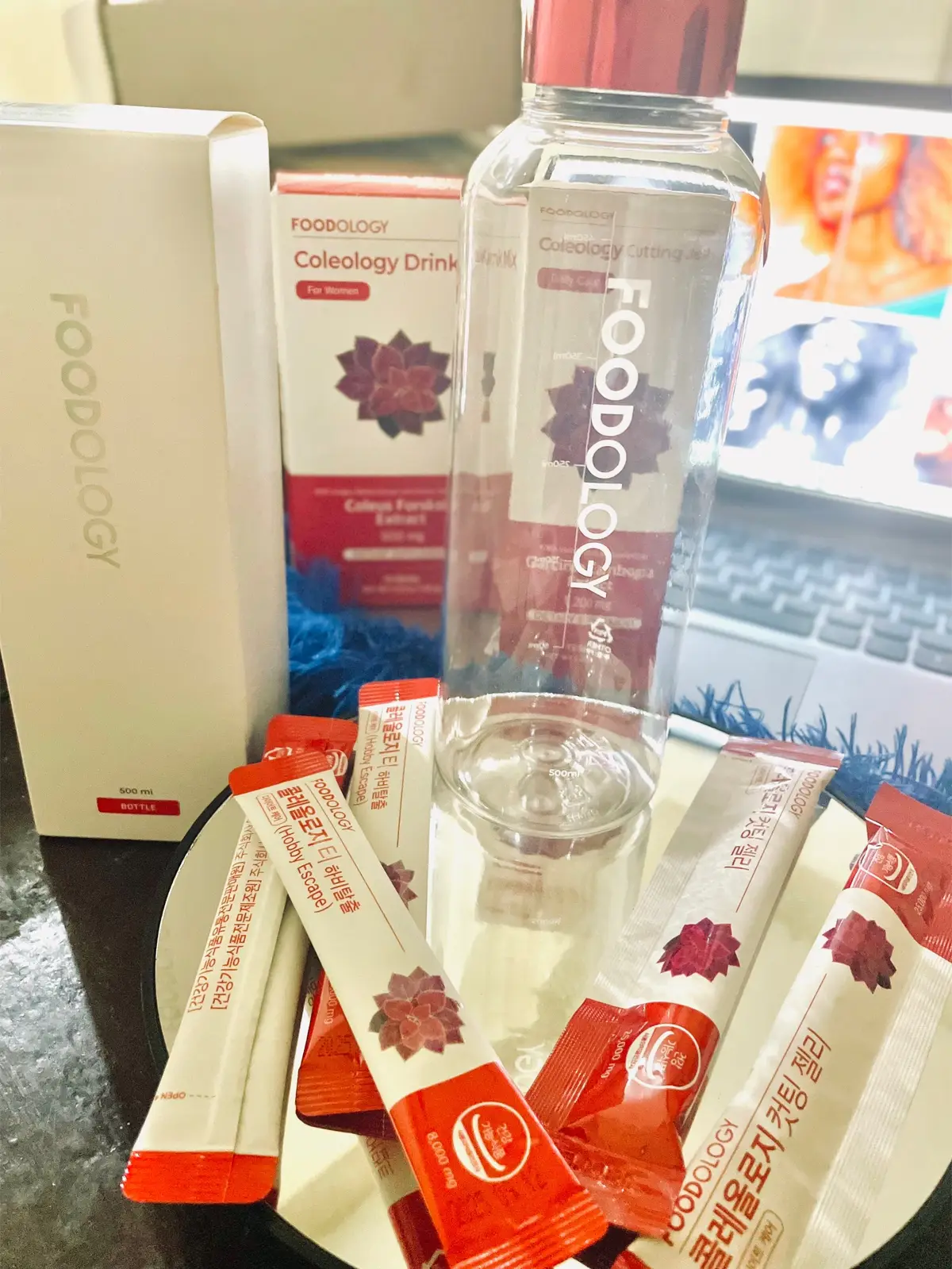 South Korea's most VIRAL dietry products from Foodology! Also known as the 'Red jelly' & 'Red drink mix ❣️🫶🏽  Coleology Drink Mix and this Coleology Cut from @FOODOLOGY.official #foodology  #fatburningdrink #yourbest911🤭🤍 