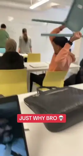 I thought he was gonna launch that at someone 😭 #fyp #explore #school #chair #highschool #student #prank  (via @Tonii)