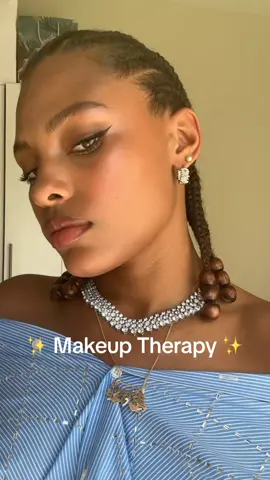 Time for some #makeuptherapy ✨💙 #CapCut 