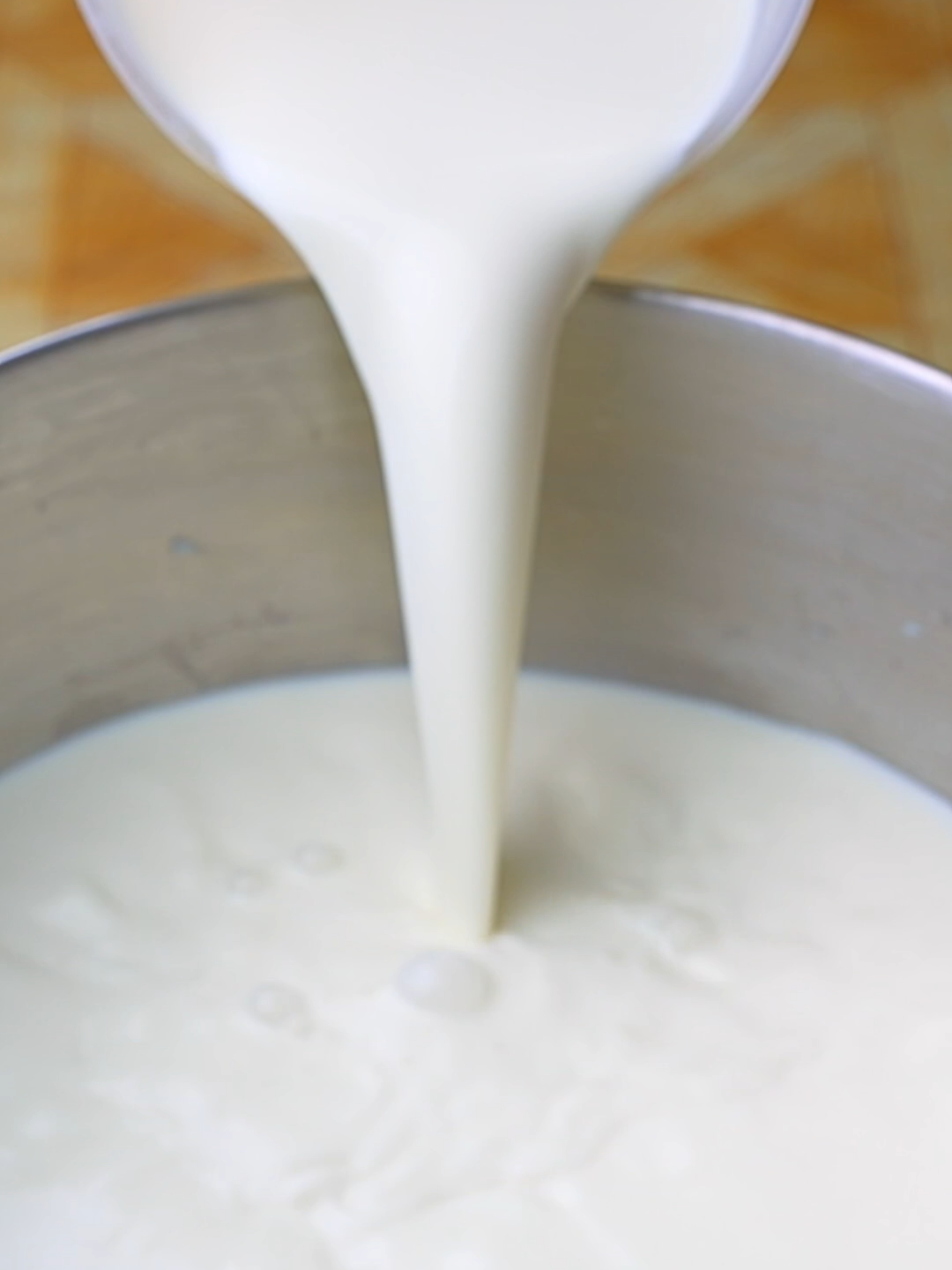 Sabías que sí agregas dos litros de leche en la cacerola...😱