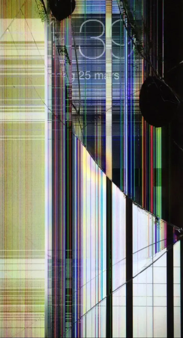 Broken Screen Wallpapers for all Phone users. #breakscreen #breakscreenchallenge #laxuriuslifestyle #dream #lowlife #challenge #todaytoptrendingvideo #foryoupage #Amazing 