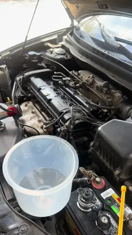 I think Rule number one is to always watch your temperature gauge when driving. #customer #customerstates #hyundai #kia #engine #autoshop #autorepair #mechanic #mechaniclife #mechanicsoftiktok #automotive #automotivetechnician #foryoupage #fyp #fy #foryou #sparkplug #coolant #headgasket #diagnostic #diagnosis #viral 