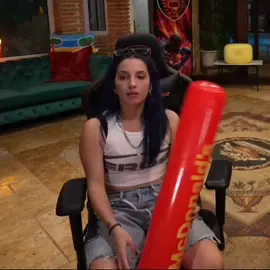 se ponía re triste JAJAJ #spreen #angie #carre #carreraaa #lacasamadrid #angievelasco #humor #parati #amigos 