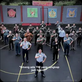 This is Pengadilan Militer yang berada dibawah naungan Mahkamah agung  in frame, Bapak Dirjen Badilmiltun Marsda TNI Yuwono Agung Nugroho.  #pengadilan #militer  #mahkamahagung #angkatanudara #tentaranasionalindonesia #tni #aau 