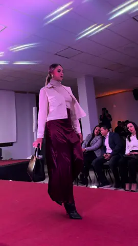 #pasarela #moda #modeling  @Vip_sucre 
