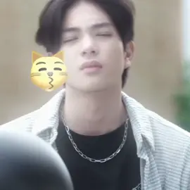 can't take my eyes off him istg #halfmudmee #half  #chokunputtipong #mylovemixup #bl #series #gmmtv #edit #glitch #am #lovehim 