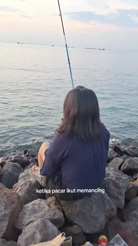 🤣🤣 #memancing #mancingdipantai #fyppppppppppppppppppppppp 