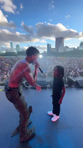 @NLE choppa 💜 let's @King Von 🦅 son rap his dad song #fypシ゚viral #fypシ #foryou #kingvon 