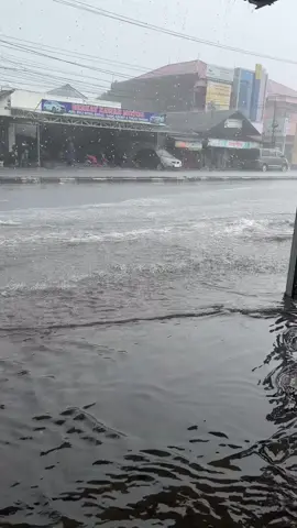 Landasan Ulin Limpuar Banyu  #banjarbaru #hujan 