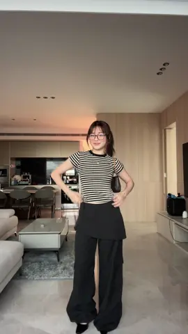 GOOD MORNING what do u guys think of the glasses🫢  #fyp #fitcheck #OOTD 