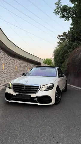 • MERCEDES BENZ S350L PRESIDENCIAL • - 2016, 156.000KM NJE PRONAR CDO SHERBIM I REGJISTRUAR TEK KASTRATI, SUPER FULL OPTION, DISTRONIC, KAMERA 360’ , FULL PANORAM, SERDILJE NGROHJE/FTOHJE PARA/MBRAPA, 3X TV, SISTEM AUDIO BURMESTER, AMBIENT LIGHT 64 COLOR, DISQE 20’ GOMAT E REJA MIXHELIN PILOT SPORT 4S, LOOK AMG 63, TARG ME PERZGJEDHJE, INTELIGENT LIGHT SYSTEM!!! ✅CDO SHERBIM I BERE NE MERCEDES DHE NE KOHE!!! 🇩🇪I ARDHUR NGA GJERMANIA 💶44.000€ I DISKUTUSHEM 📲0693383343