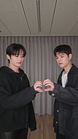 🍮🐶🤎 #StrayKids #스트레이키즈 #리노 #LeeKnow #승민 #Seungmin #YouMakeStrayKidsStay