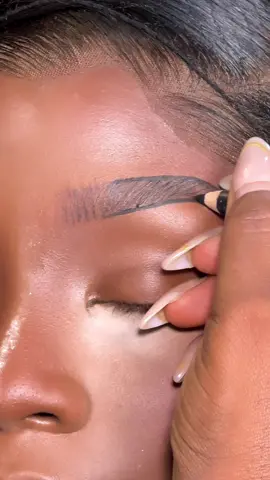 Clean brow tutorial ✨✨✨ Using @hegaiandesther brow pomade in ebony and @merakcosmetics angle brush to draw the outline and filling in with davis brown pencil and evershine black pencil. Concealer @zikelcosmetics  Angle brush @yangabeauty  Please like, comment and share 🙏 #makeup  #ibadanwedding  #ibadanmuaspro #ibadanweddings #muainibadan #muaibadancity #ibadanmakeupartists #bestmakeupartistinibadan #makeupartistinibadan #ibadanmua 